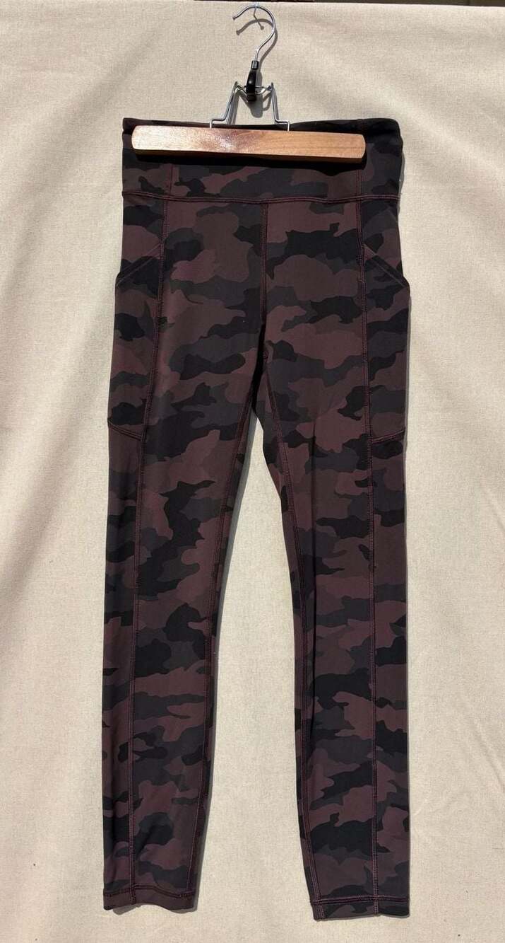 Lululemon Invigorate High-Rise Tight 25" in Earth Camo Brown/Black size 4